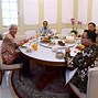 Jokowi Makan Siang Capres